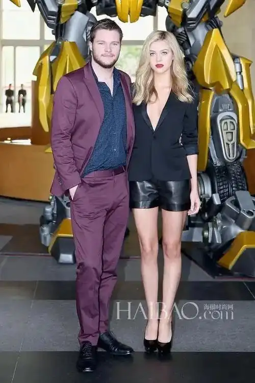 贝嫂的儿媳亿万千金nicolapeltz的穿衣风格性感火辣越来越像她