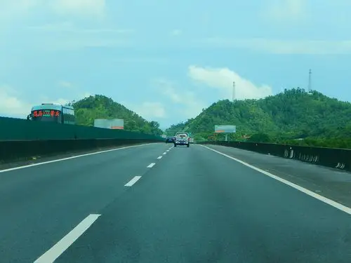高速公路惊险拍摄(全方位体验珠三角高速美景)