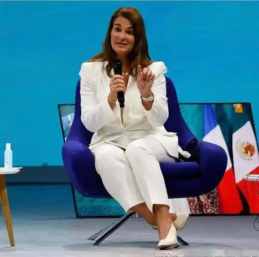 离婚一年梅琳达盖茨活成了自己那个独立强大的职业女性