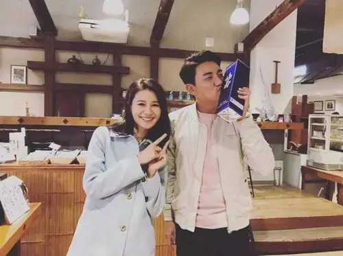 娱快讯李小璐贾乃亮被爆离婚急发声明黄翠如洪永城相识10年被闹到喊