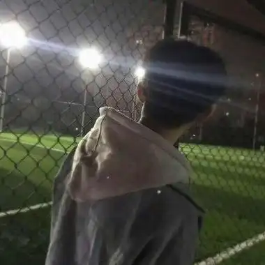 背影孤独男生头像被伤一次两次心会痛