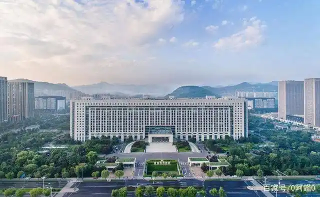 点赞!济南市将各级政府内部停车场向市民免费开放,值得全国推广