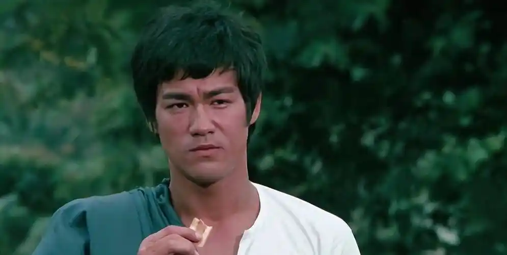 陈惠敏:我和李小龙握手的时候,就知道他的功夫很厉害_麒麟_电影_红色