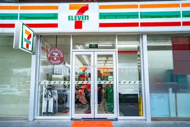 河南首家7eleven便利店在郑州开业
