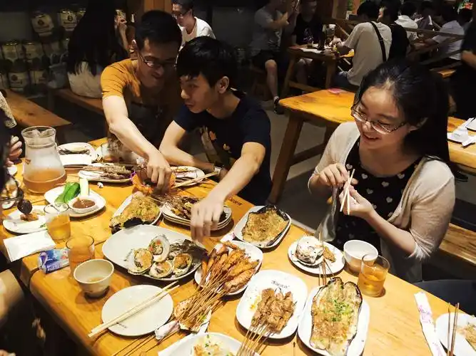 饭局,以及欢迎新同学.