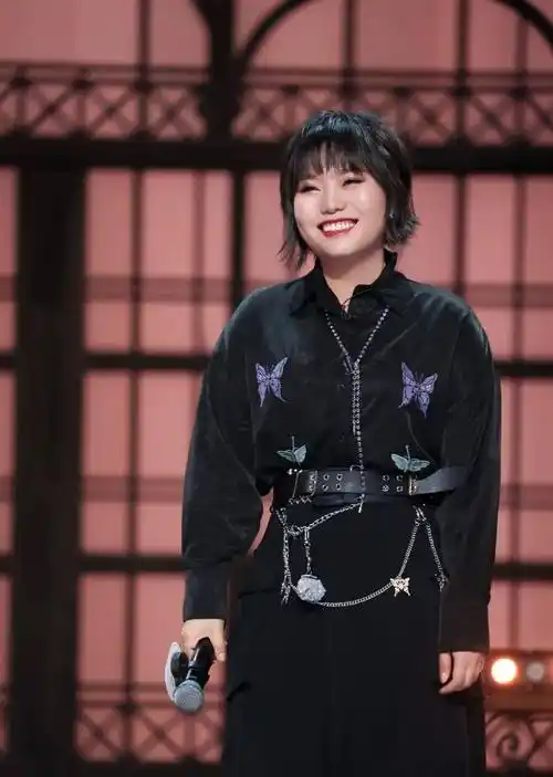 李雪琴的美丽变形记!