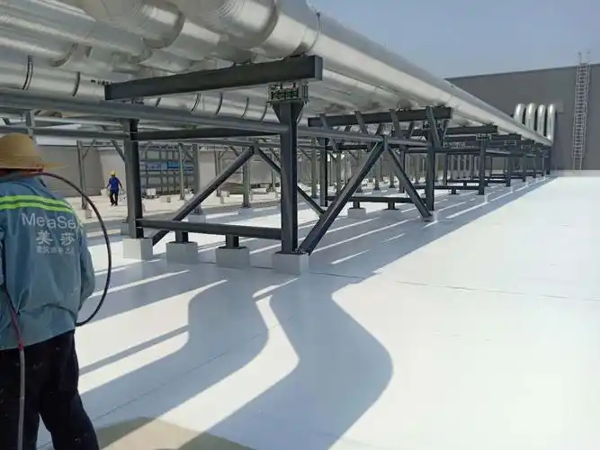 土建屋面喷涂隔热反光涂料