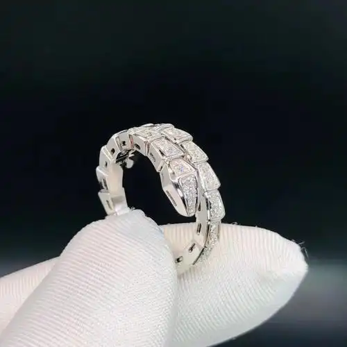 宝格丽蛇戒带钻