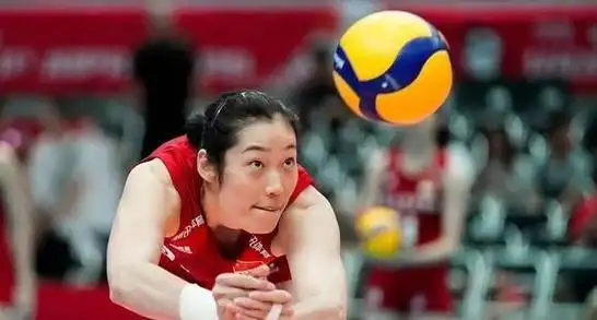 朱婷深夜官宣回归国家队父亲激动落泪对女儿找男友的要求曝光