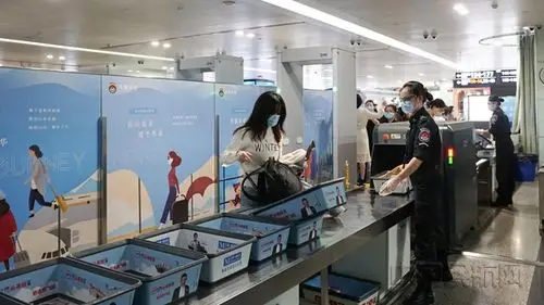 升级改造后的双流机场女性专用安检通道