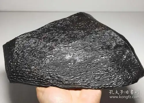 乌金纹奇石原石,乌金纹金刚原石,"希伯来文"大3斤多重"神鱼""神谕"