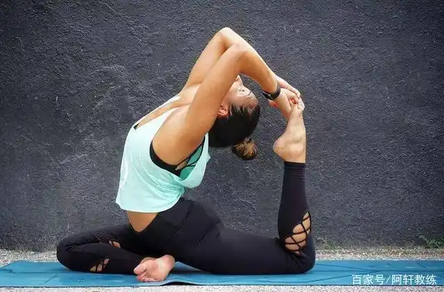 瑜伽开肩体式详解,每天10分钟,轻松练出"美人肩"