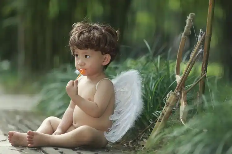 标题:小天使(丘比特)