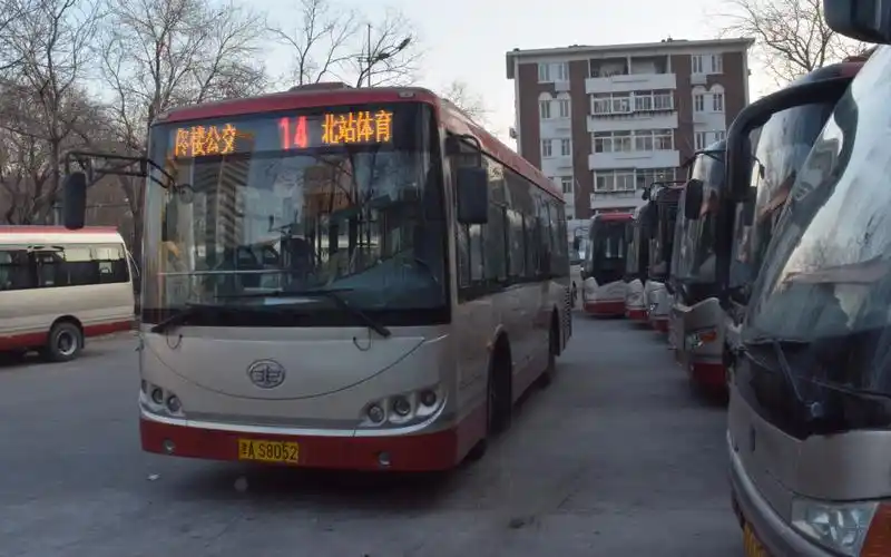 【hk_fans】天津公交:14路末班车 佟楼公交站发车 解放ca6821urd80