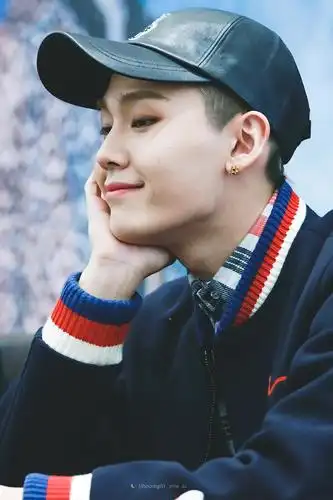 如果这种程度都不算帅哥(btob 郑镒勋)