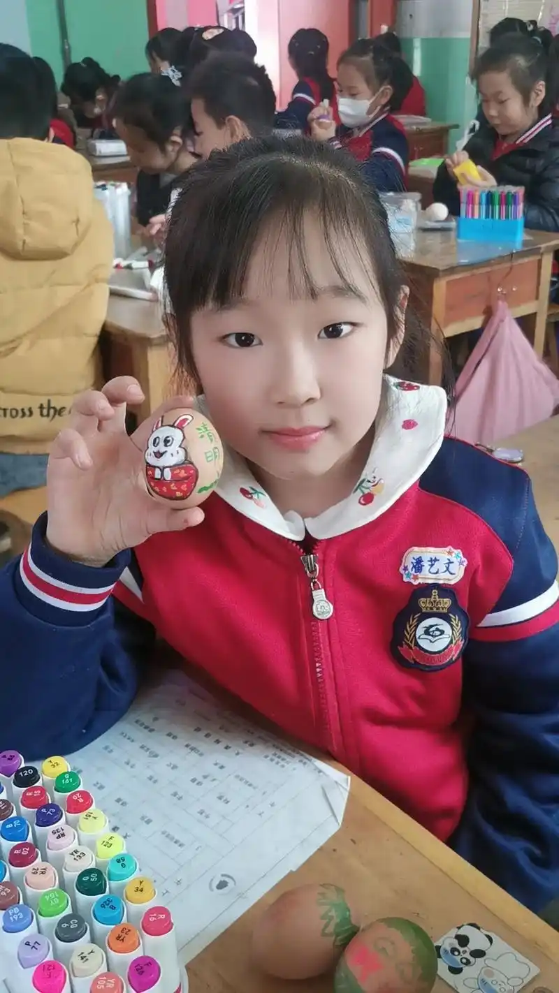 清明绘彩蛋 蛋的原始象征意义是"春天是新生命的开始",清明时 - 抖音