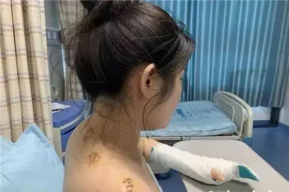 女孩被室友的追求者捅了十几刀,室友却失联了