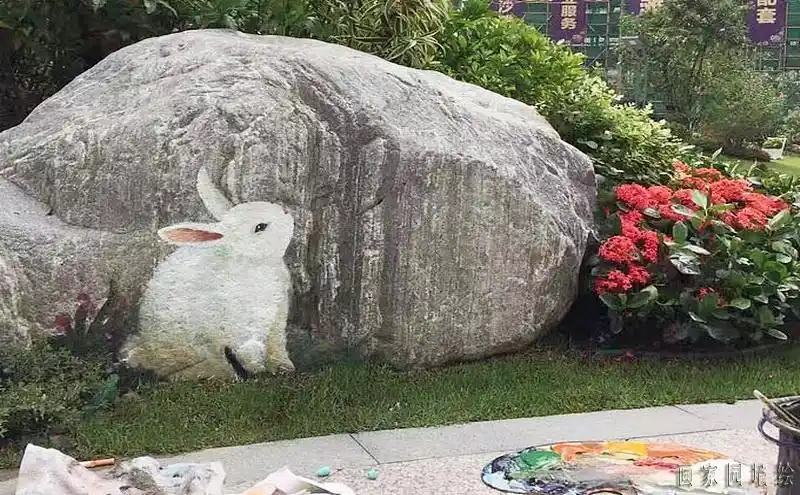 公园石头彩绘石头涂鸦