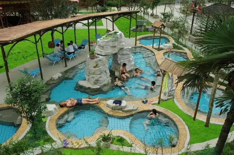 遵义市绥阳水晶温泉景区视频