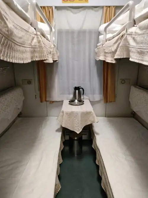 25g软卧1228次列车的软卧