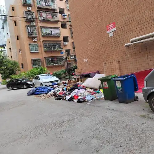 莲塘湾社区不作为小区环境脏乱差细菌滋生严