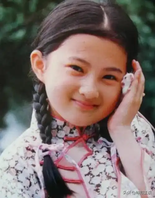 琼女郎小婉君43岁不婚不育单身住豪宅才是人间清醒