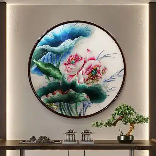 进门玄关墙挂什么装饰画好悬挂这3款每一种都比大白墙好看