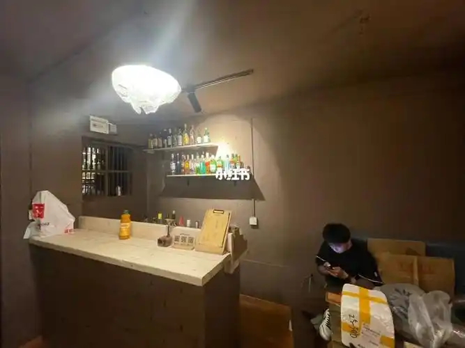 小酒馆装修墙面装饰