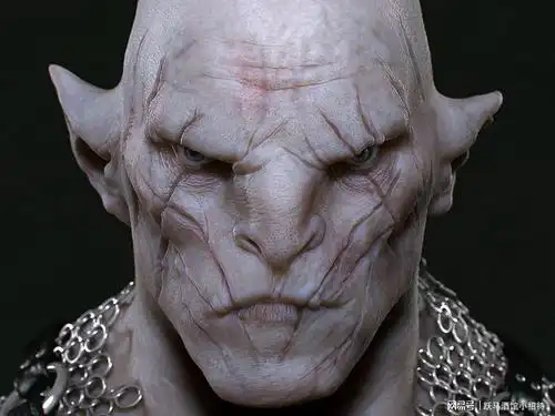 山脉之中,这部分兽人构成了后来盘踞在贡达巴德山周围兽人的主体,波格