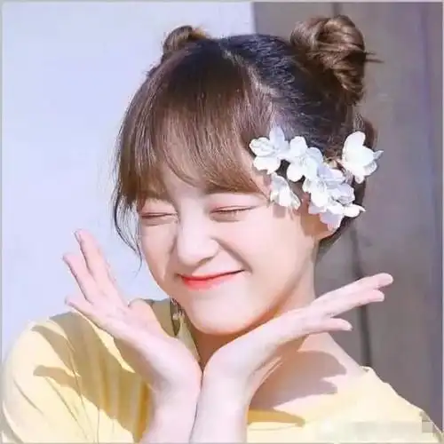 笑的很开心很甜的女生头像绝绝子