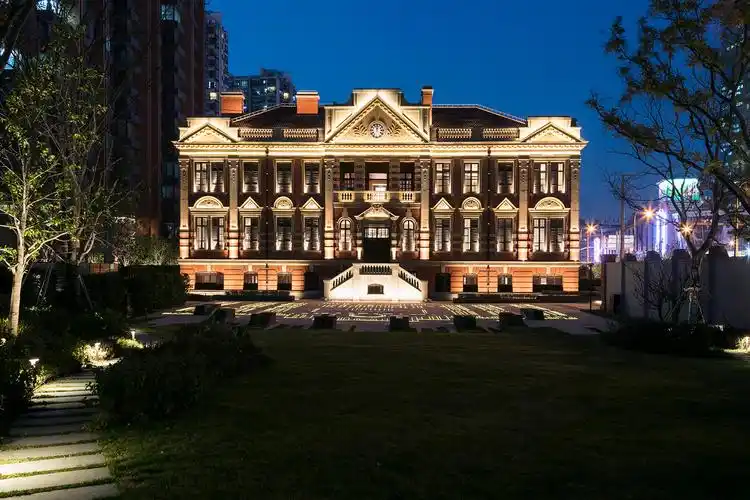 华侨城苏河湾上海宝格丽酒店项目