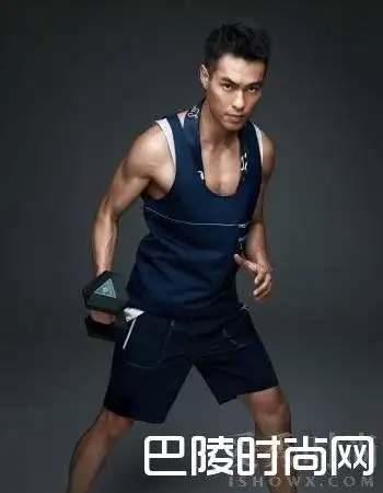 黄哲勋:韩国第一肌肉男