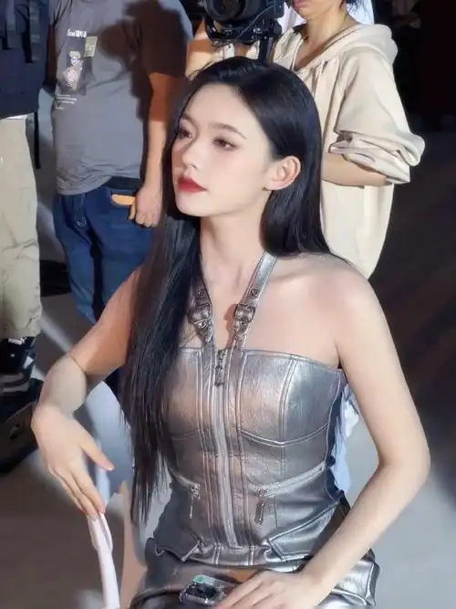 林允感谢杜华的帮助##林允发文感谢杜华