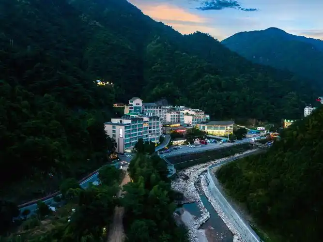 莽山森林温泉酒店