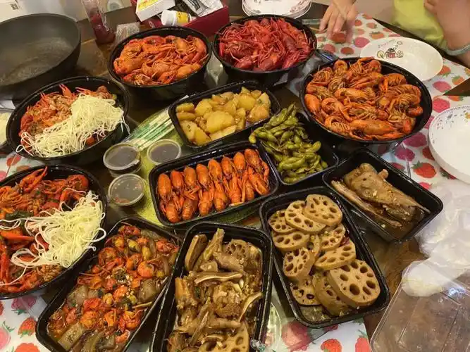 认真推荐美食之好吃到飞起的小龙虾02广州