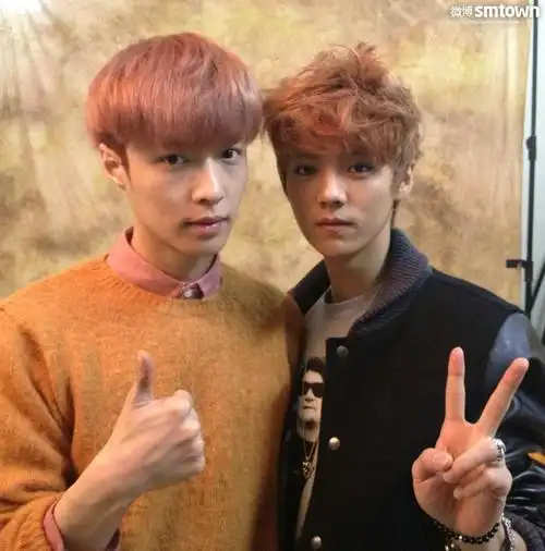 有没有张艺兴和鹿晗这张合照照片的原图. 还有一直鹿晗的原图