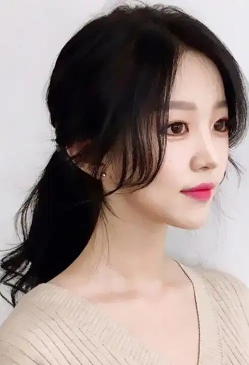 发型女八字刘海怎么剪