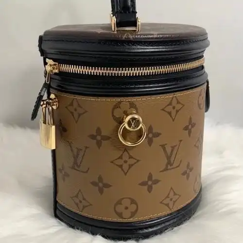 路易威登 lvcannes老花发财桶