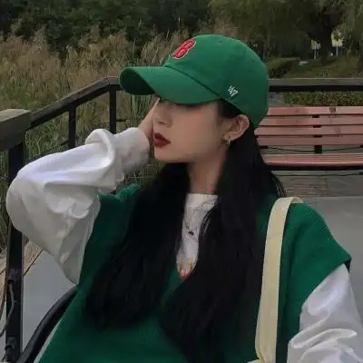qq头像绿帽子女生高清带绿帽子女生头像图片