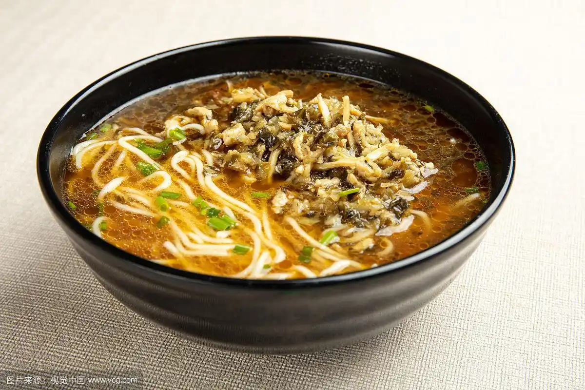 上海本帮菜雪菜肉丝面