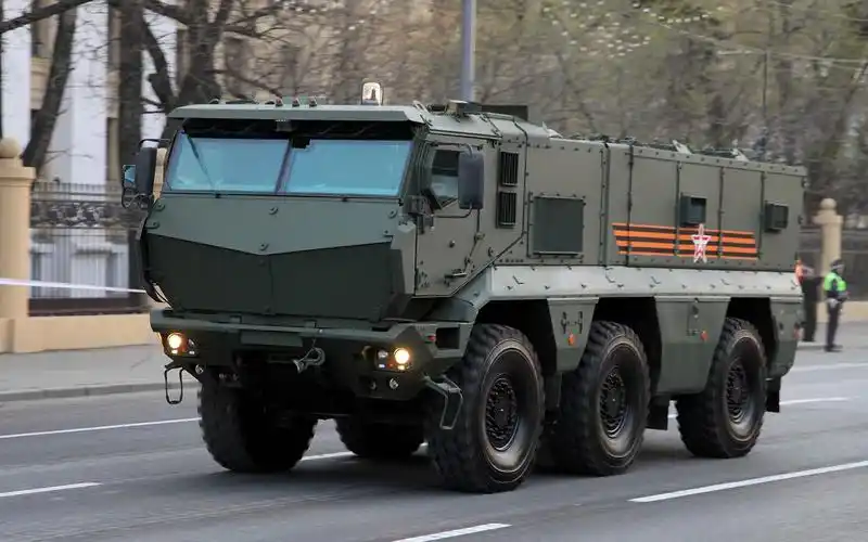 Камаз Тайфун"台风"装甲车底盘 卡玛兹kamaz-63968