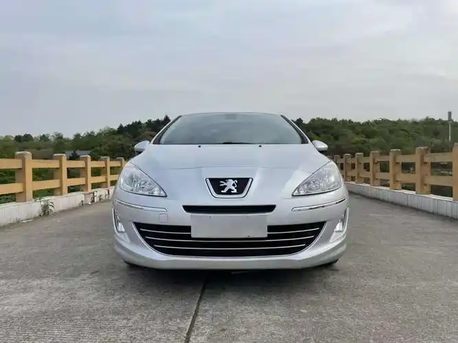 标致 408  2012款 1.6 豪华版图片