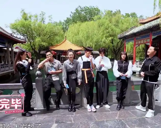 奔跑吧兄弟第九季在线观看(奔跑吧9:郑恺苗苗秀完恩爱后,沙溢又带俩