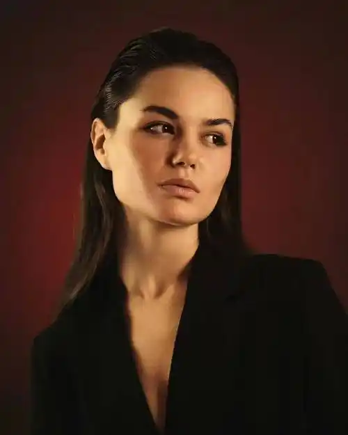 外国模特lisa商家都爱的有辨识度的脸