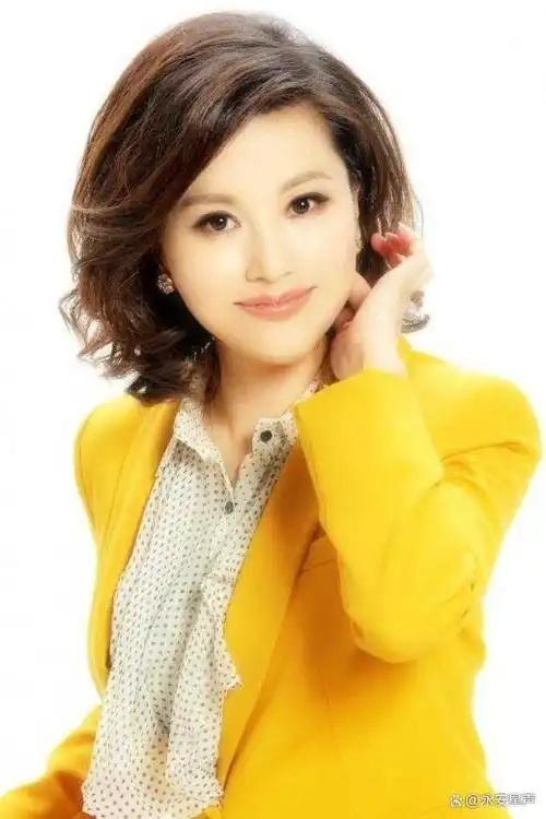 为了进入央视和佳究竟付出了多少是什么让她对主持如此执着