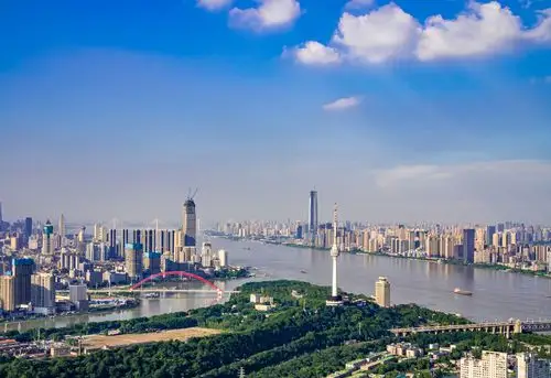 航拍武汉两江交汇