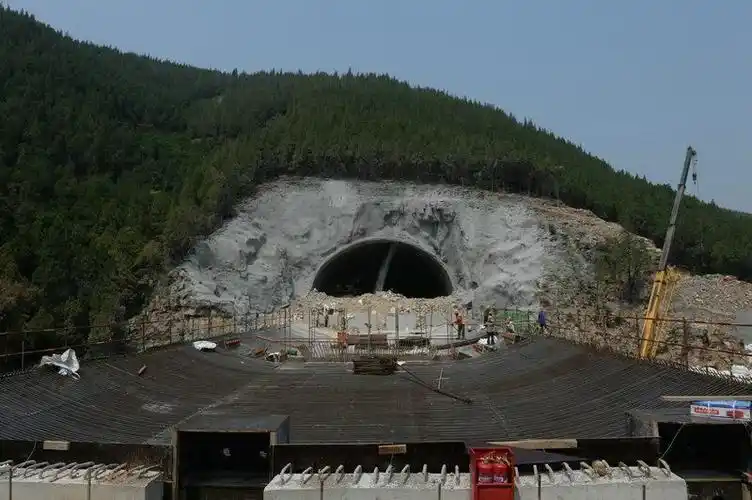 中国第一隧济南浆水泉隧道7月贯通
