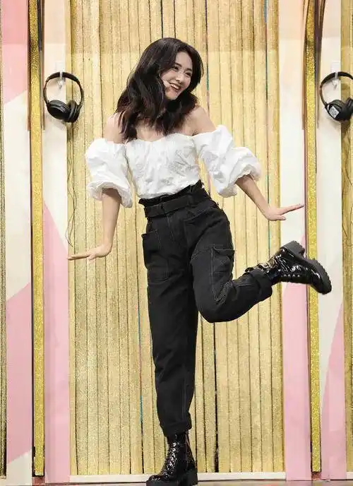 张杰根本管不住谢娜阿姨年纪还玩下衣失踪这腿真实存在吗