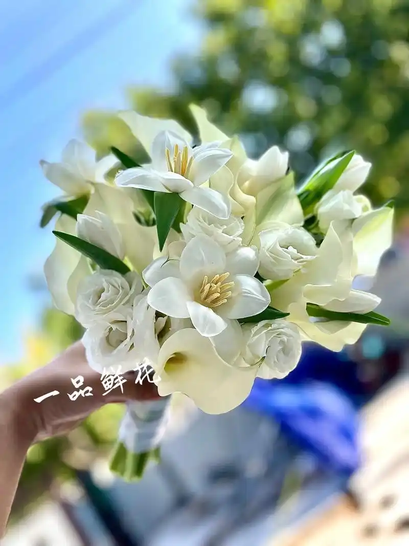 此生不渝--海芋手捧花≠马蹄莲.#上热门话题979797 # - 抖音