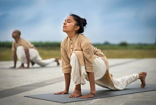 萨古鲁isha苏利亚克里亚瑜伽下